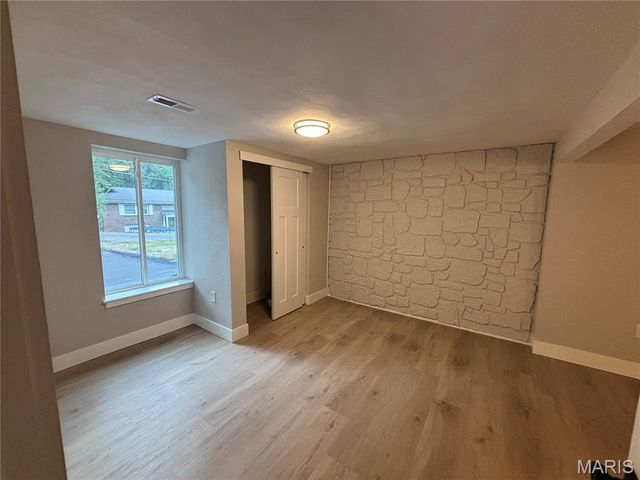 31 Highwood Drive, Belleville, IL 62223