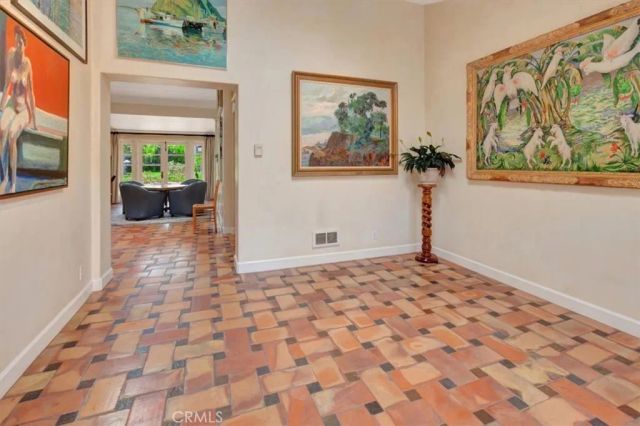 537 Vista Grande, Newport Beach, CA 92660