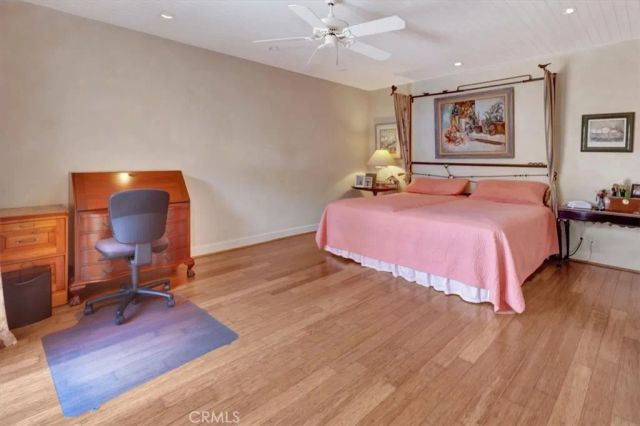 537 Vista Grande, Newport Beach, CA 92660