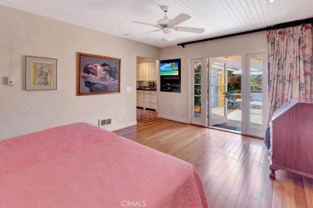 537 Vista Grande, Newport Beach, CA 92660