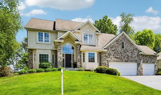 8813 Woodhill Drive, Savage, MN 55378
