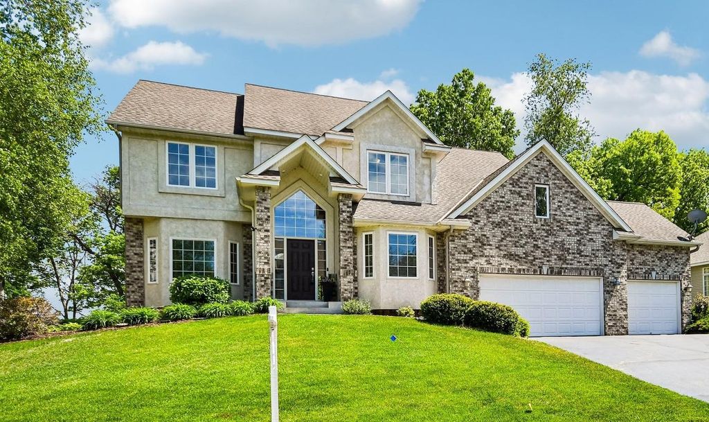 8813 Woodhill Drive, Savage, MN 55378 — exterior