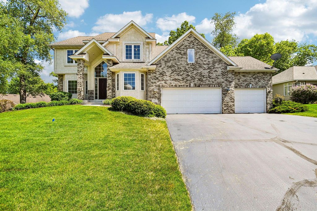 8813 Woodhill Drive, Savage, MN 55378 — photo 2