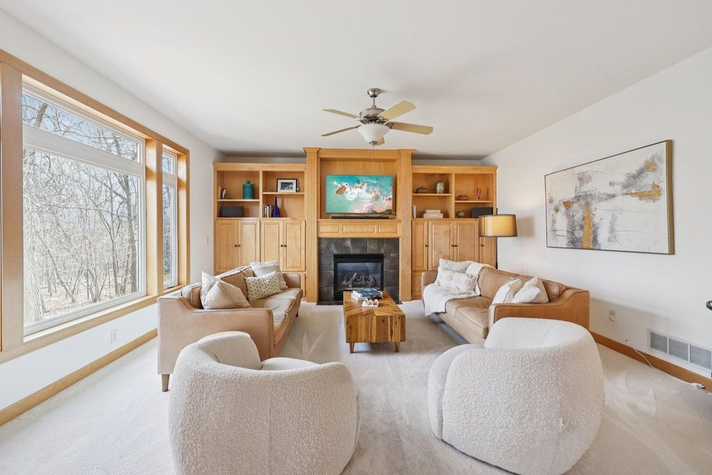 8813 Woodhill Drive, Savage, MN 55378 — photo 4
