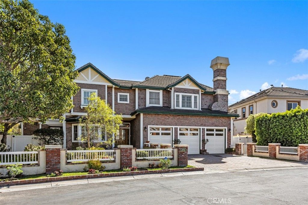 18732 Jockey Circle, Huntington Beach, CA 92648 — exterior