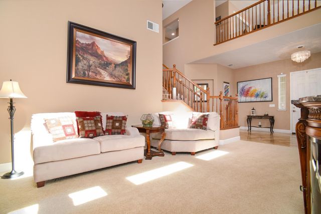 1569 Greenbrier Rd, West Sacramento, CA 95691