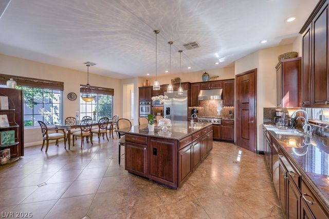 17 Chenal Pass, Henderson, NV 89052