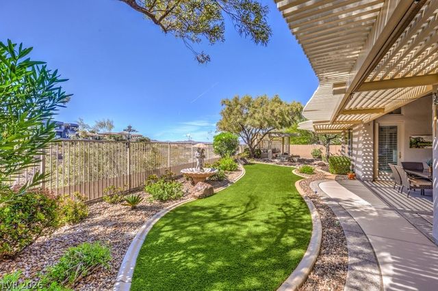 17 Chenal Pass, Henderson, NV 89052