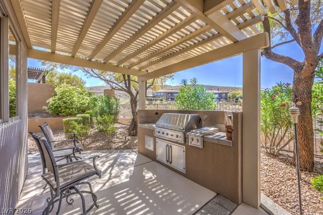 17 Chenal Pass, Henderson, NV 89052