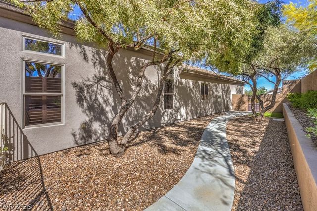 17 Chenal Pass, Henderson, NV 89052