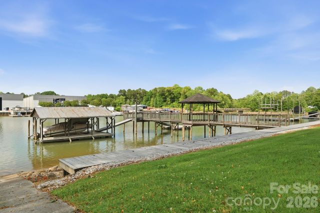 120 Shady Cove Road, Troutman, NC 28166