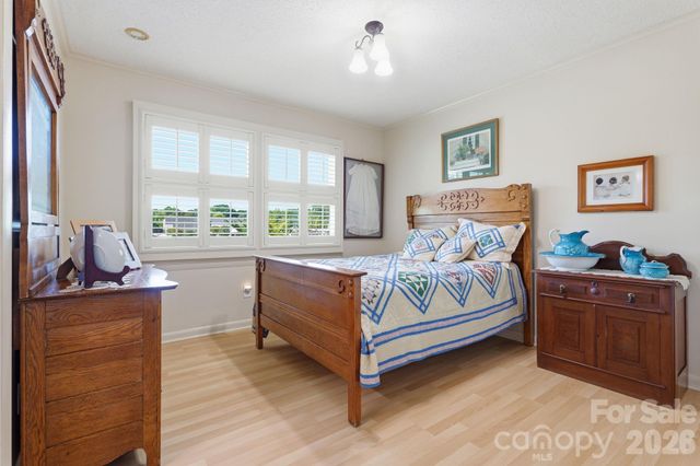 120 Shady Cove Road, Troutman, NC 28166