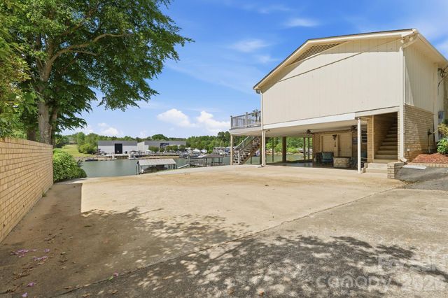 120 Shady Cove Road, Troutman, NC 28166