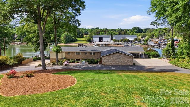 120 Shady Cove Road, Troutman, NC 28166