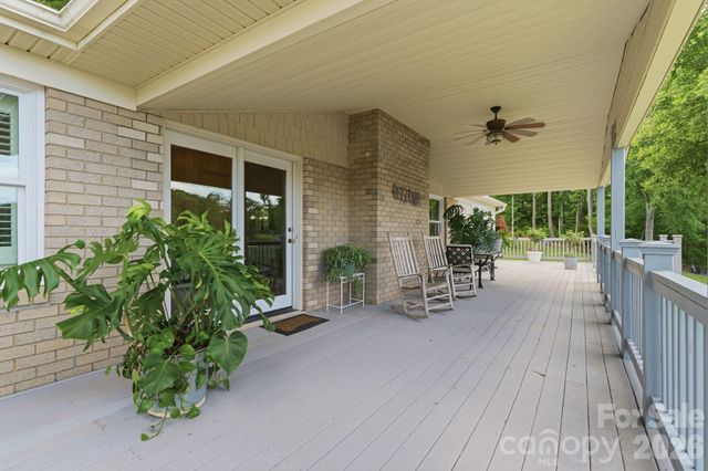 120 Shady Cove Road, Troutman, NC 28166