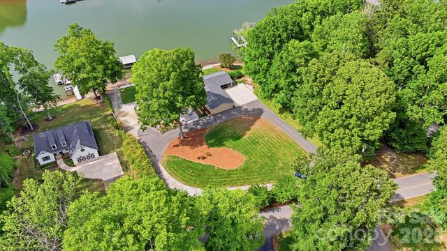 120 Shady Cove Road, Troutman, NC 28166