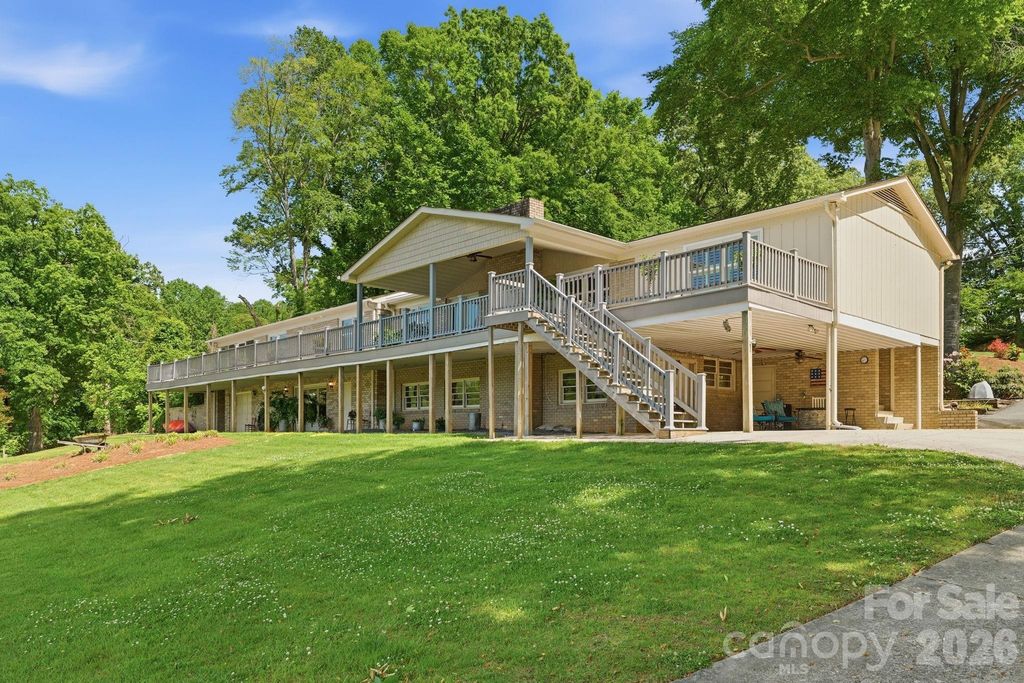 120 Shady Cove Road, Troutman, NC 28166