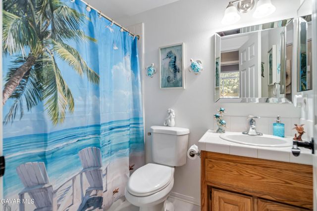42031 Crestland Drive, Lancaster, CA 93536