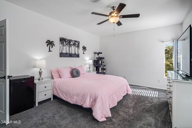 42031 Crestland Drive, Lancaster, CA 93536