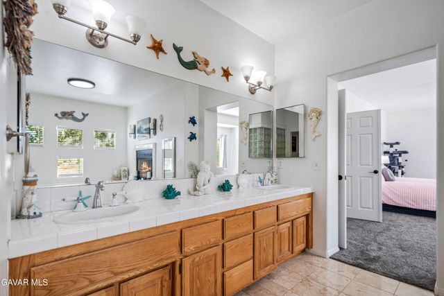 42031 Crestland Drive, Lancaster, CA 93536