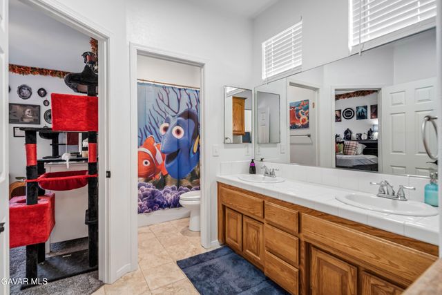 42031 Crestland Drive, Lancaster, CA 93536