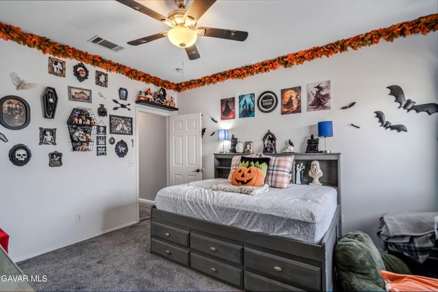 42031 Crestland Drive, Lancaster, CA 93536