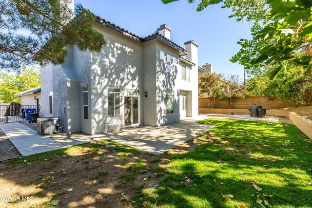 42031 Crestland Drive, Lancaster, CA 93536