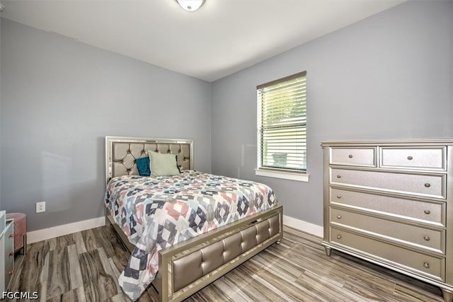 6137 Holt CT, Fort Myers, FL 33905