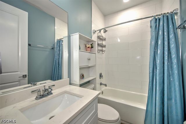 6137 Holt CT, Fort Myers, FL 33905