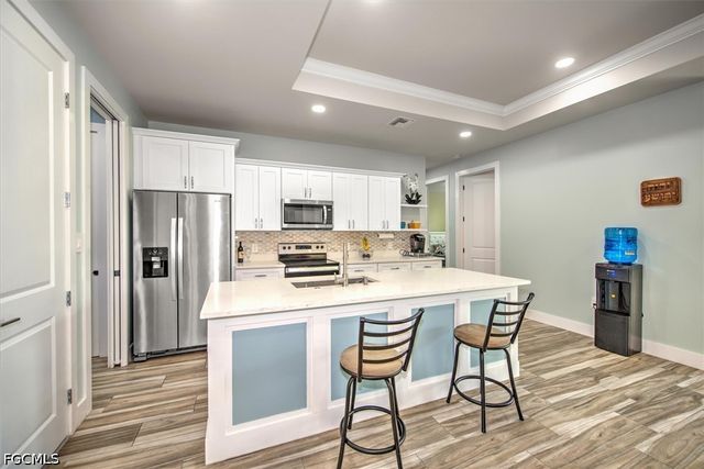 6137 Holt CT, Fort Myers, FL 33905
