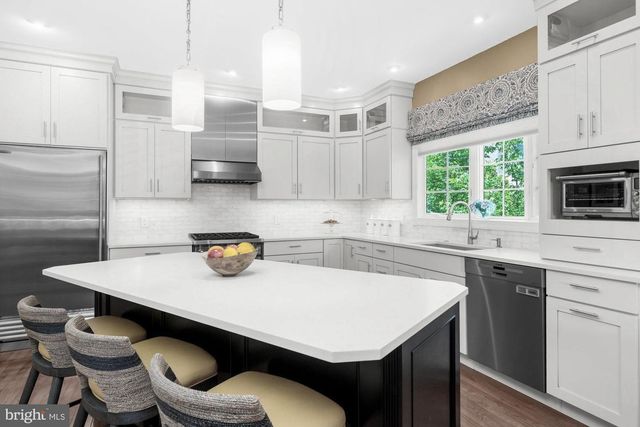 388 LINDEN AVE, Doylestown, PA 18901