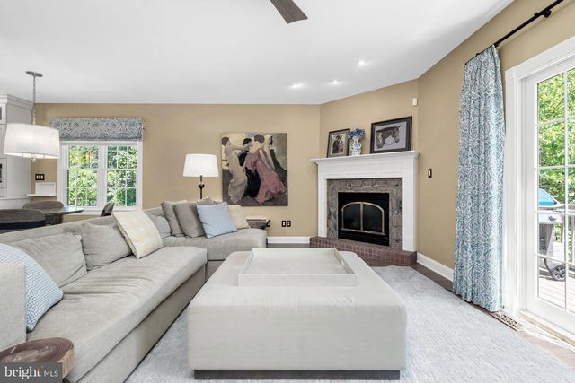 388 LINDEN AVE, Doylestown, PA 18901