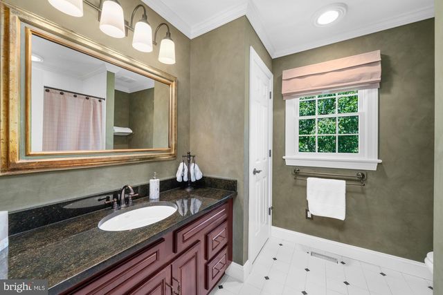 388 LINDEN AVE, Doylestown, PA 18901