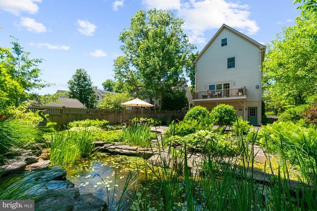 388 LINDEN AVE, Doylestown, PA 18901