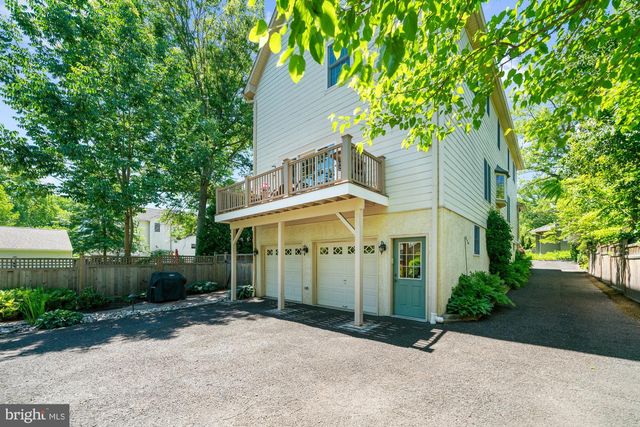 388 LINDEN AVE, Doylestown, PA 18901