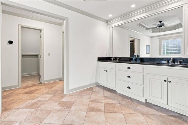 5427 W 164th Place, Overland Park, KS 66085