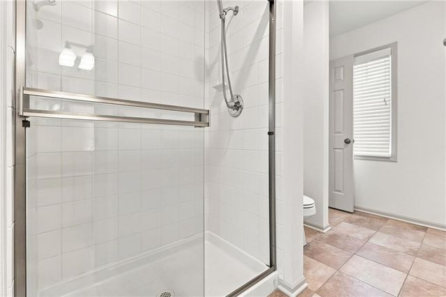 5427 W 164th Place, Overland Park, KS 66085