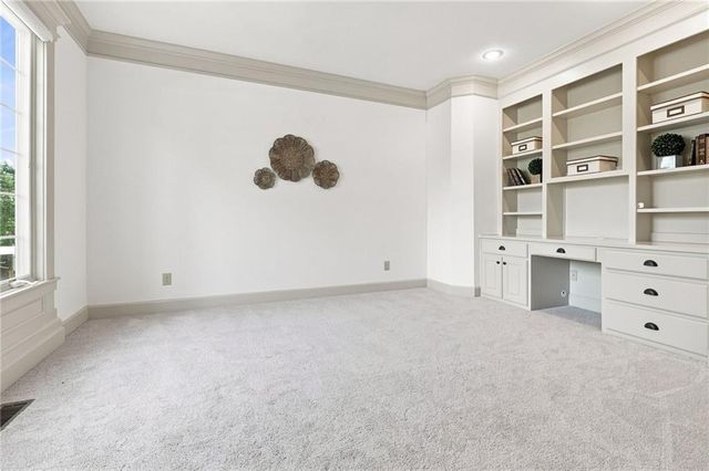 5427 W 164th Place, Overland Park, KS 66085