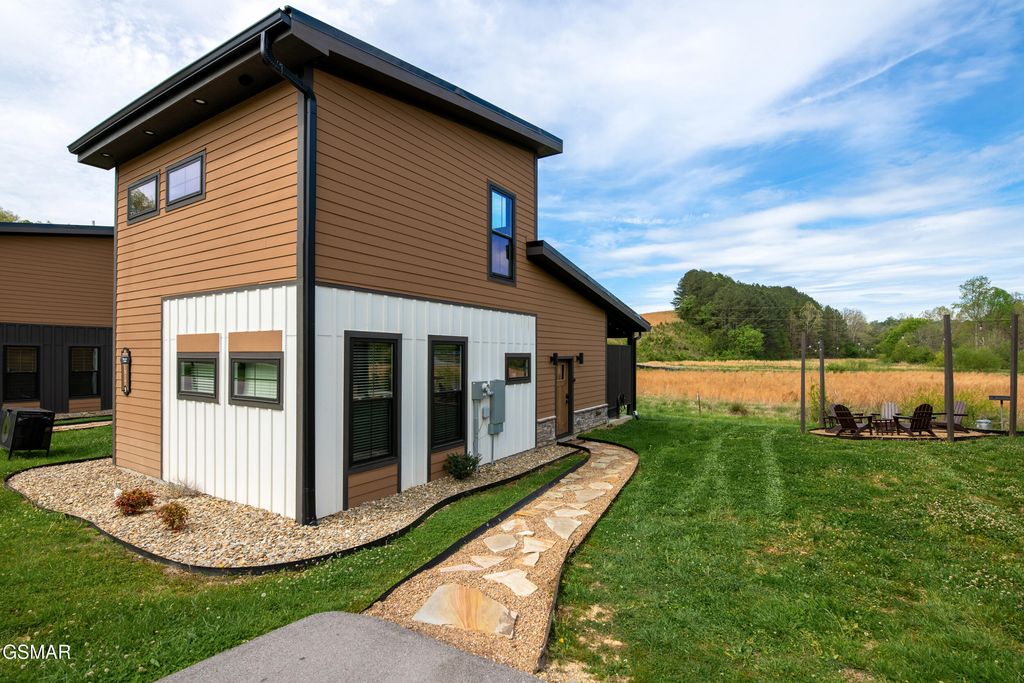 984 Goose Gap Road, Sevierville, TN 37876