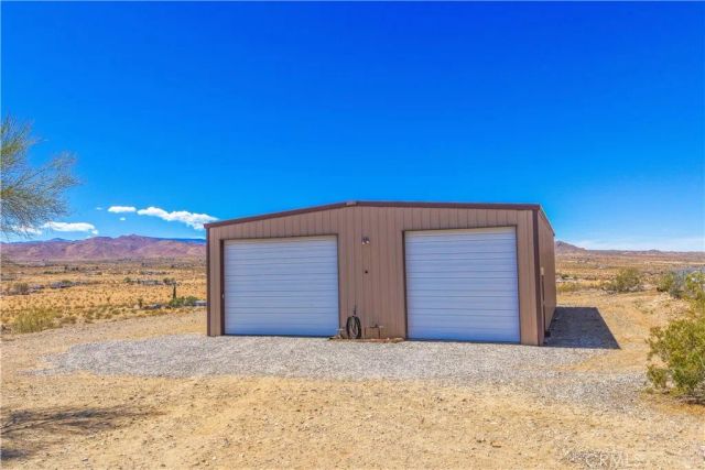 2858 N Sage Avenue, Landers, CA 92285