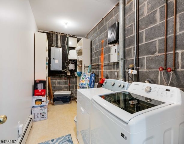 120 E Edsall Blvd, Palisades Park Boro, NJ 07650