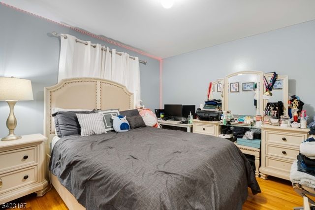 120 E Edsall Blvd, Palisades Park Boro, NJ 07650