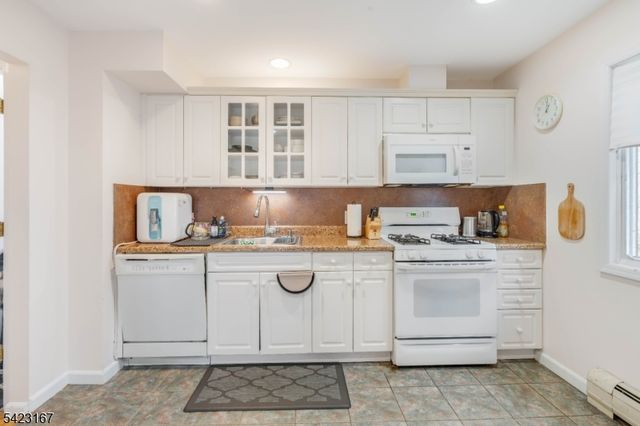 120 E Edsall Blvd, Palisades Park Boro, NJ 07650