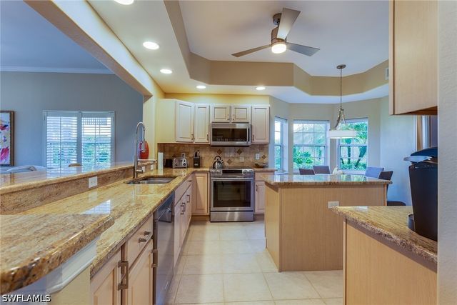 8177 Saratoga DR 1002, Naples, FL 34113