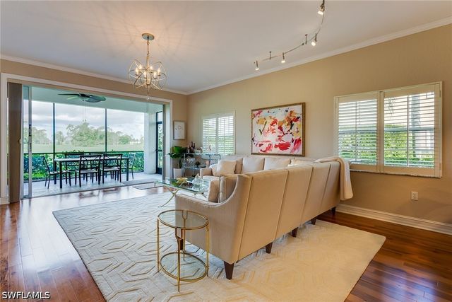 8177 Saratoga DR 1002, Naples, FL 34113