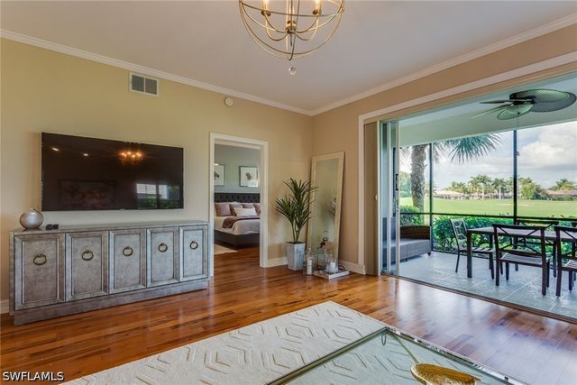 8177 Saratoga DR 1002, Naples, FL 34113