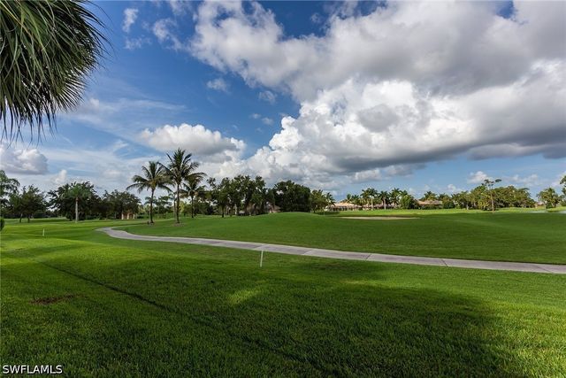 8177 Saratoga DR 1002, Naples, FL 34113