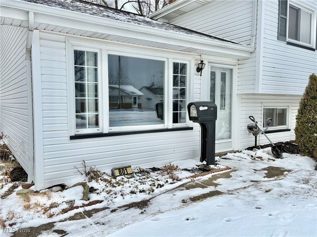 801 Charles Street, Willowick, OH 44095