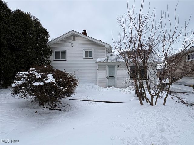 801 Charles Street, Willowick, OH 44095