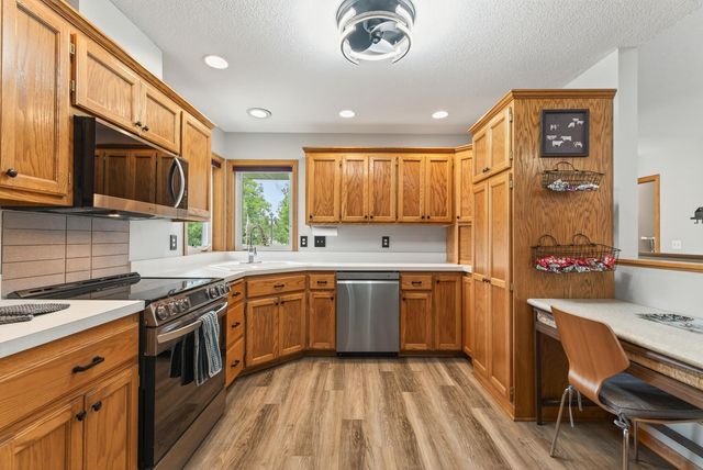 833 White Oak Court, New Brighton, MN 55112